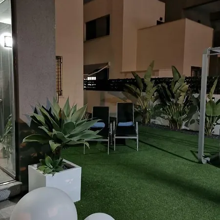 Amazing Chalet In * Torrevieja