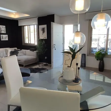 Amazing Chalet In Ferienhaus Torrevieja